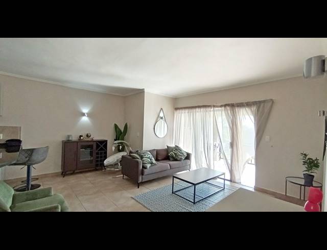 2 BEDROOM APARTMENT FOR SALE IN PALM LAKES ESTATE